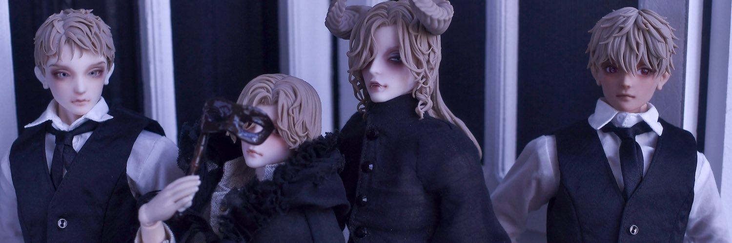 Iris801's profile banner image