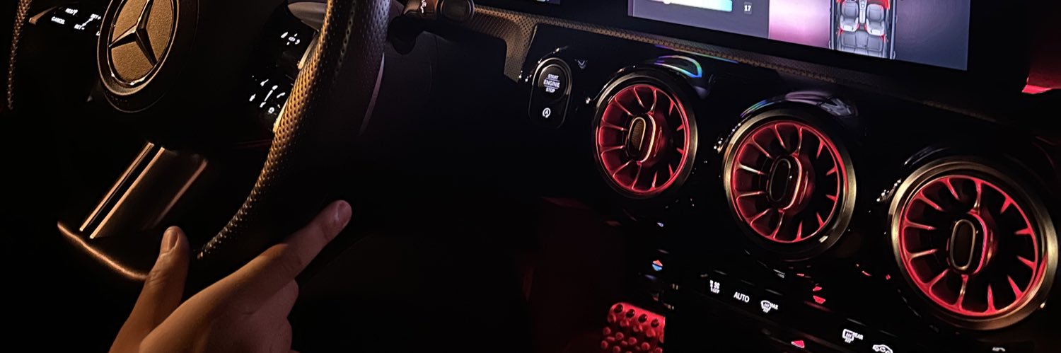 luxaxinc's profile banner image