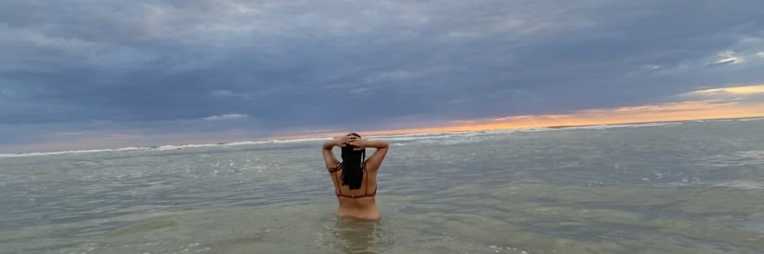 emmarxnard's profile banner image