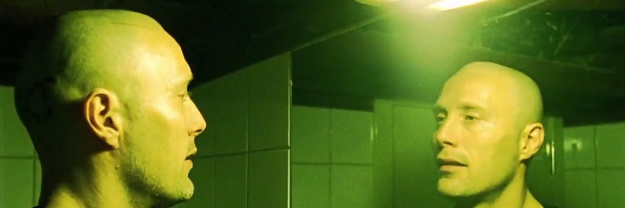 M banner