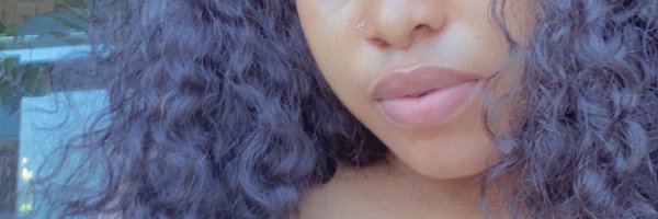 LezziLily Profile Banner