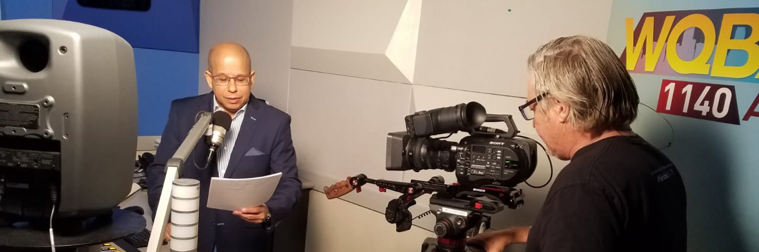 A esta Hora Con Almora banner