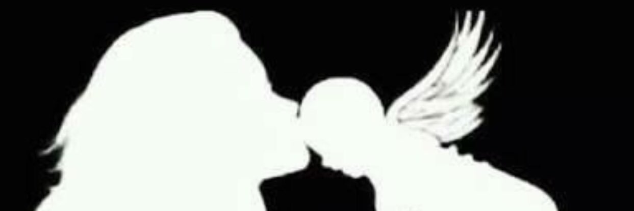 AmyM2005's profile banner image