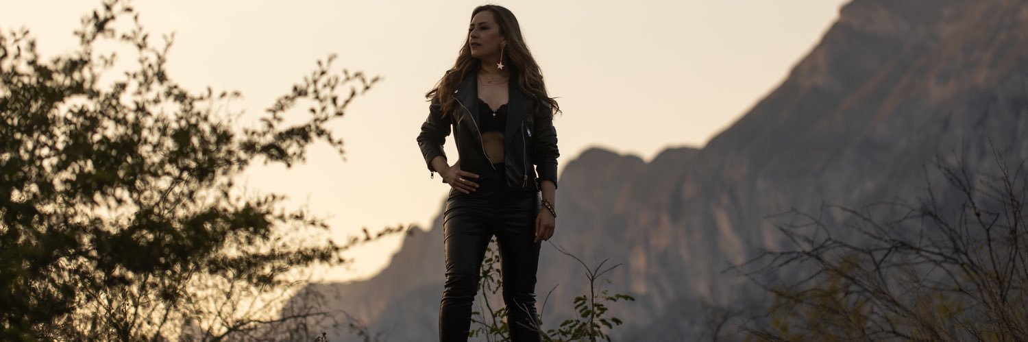 LorenaGrezz's profile banner image