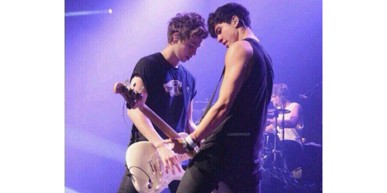 calumsbuttfor1D's profile banner image