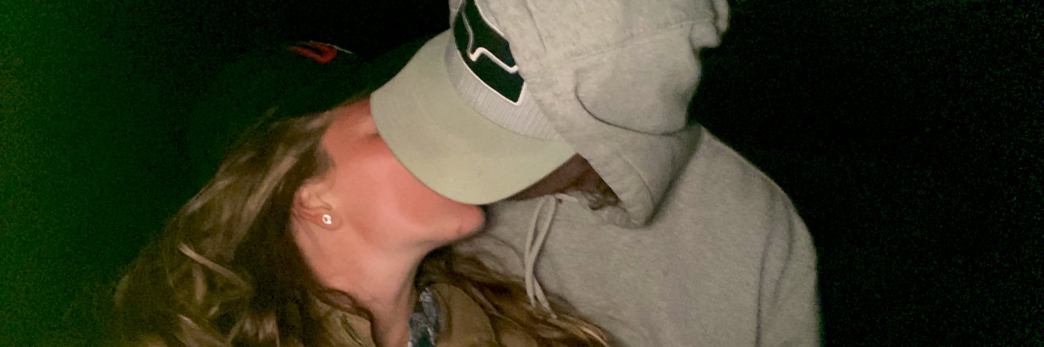 sydneyrozin's profile banner image