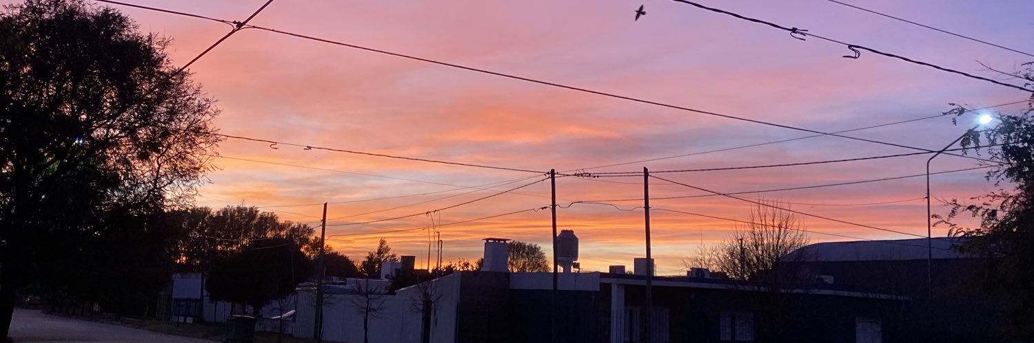 valenttinaperr's profile banner image