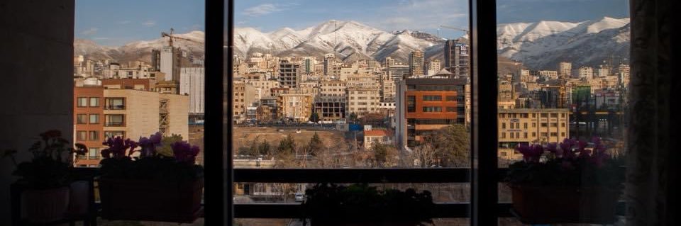 Minoo Behzadi banner