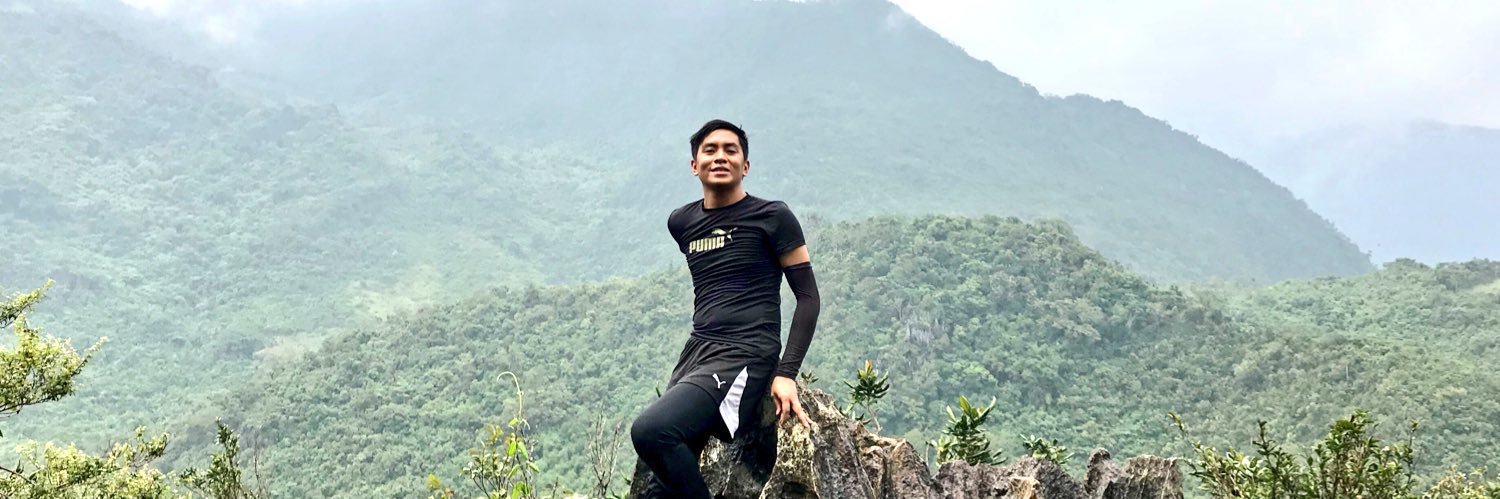 crisbronzeee's profile banner image