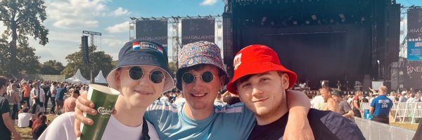 ElisDavies5 Profile Banner