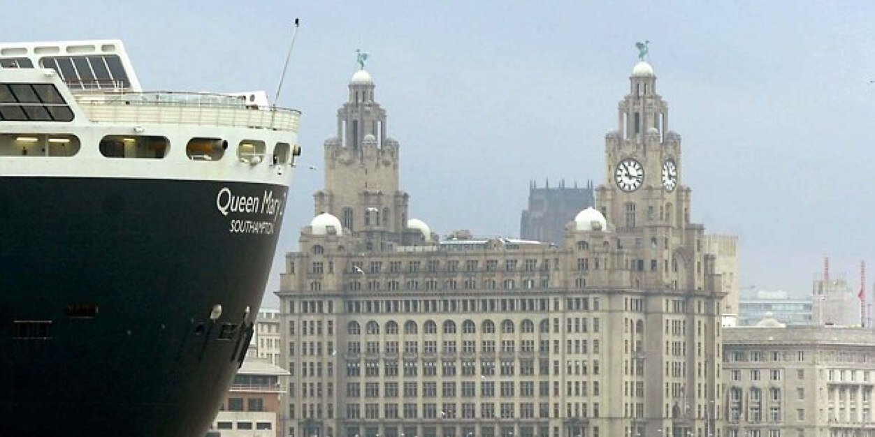 Queen Mary 2 banner