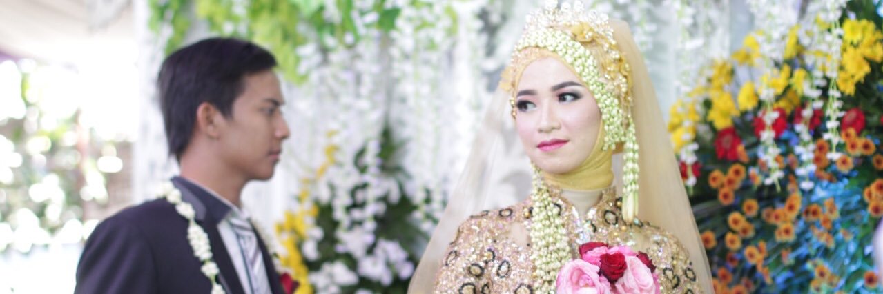 🧕🏻 kumis tipis banner