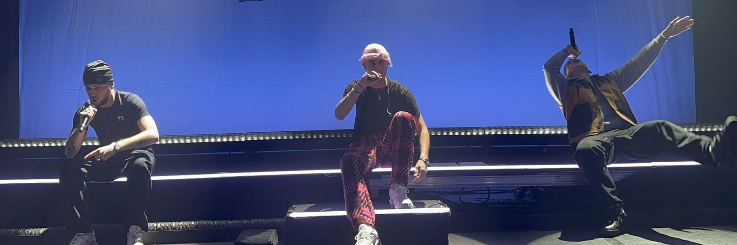 Tom ☝️😼 // VforV banner