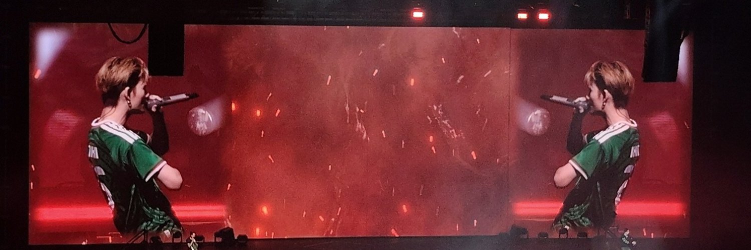 kmswnh's profile banner image