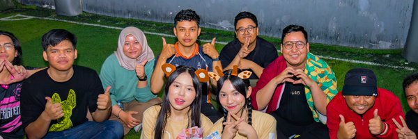 reindr_re Profile Banner
