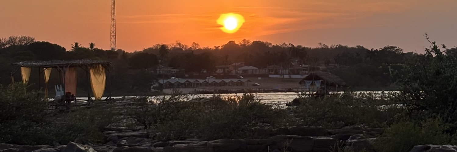 mvvS2__'s profile banner image