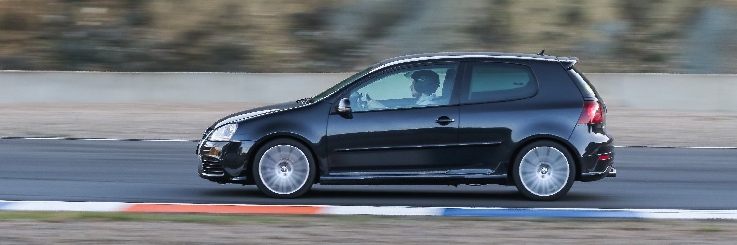 Martin ◢ ◤ banner