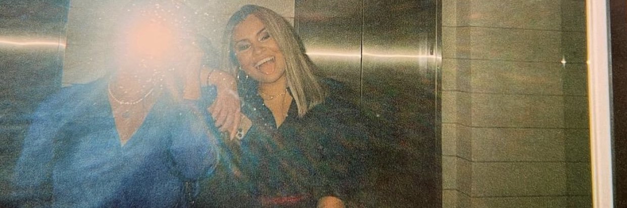 vanessamussett's profile banner image