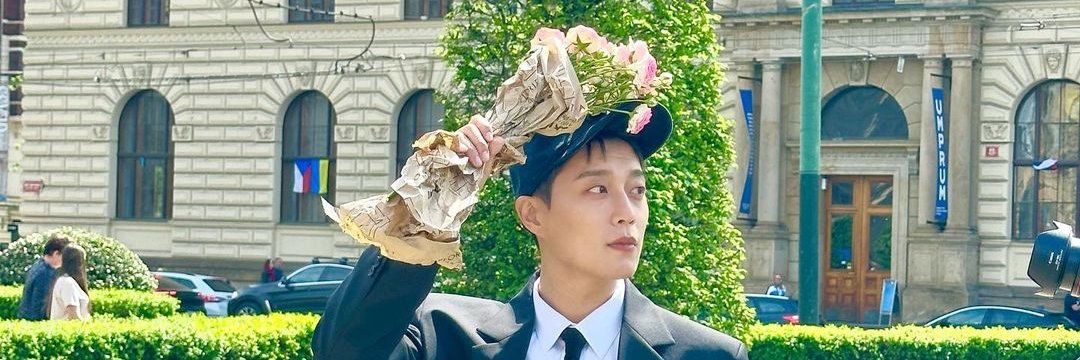 SHINE704812's profile banner image