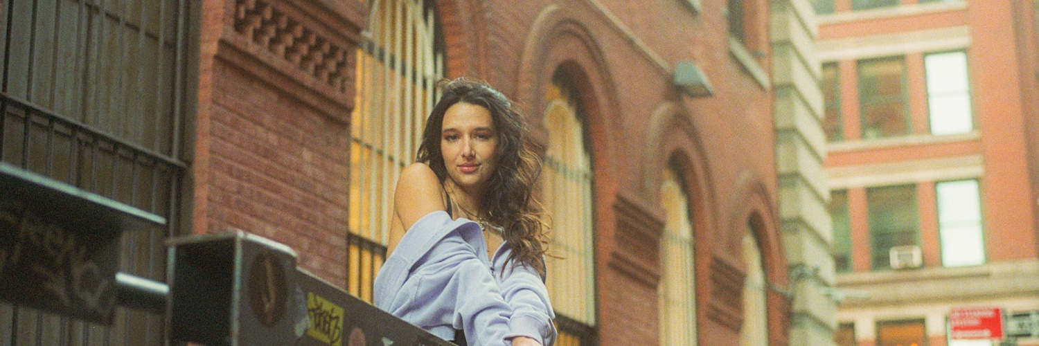 Nikki Taylor Vibe banner