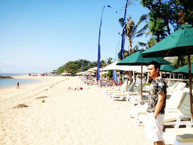ariawan banner