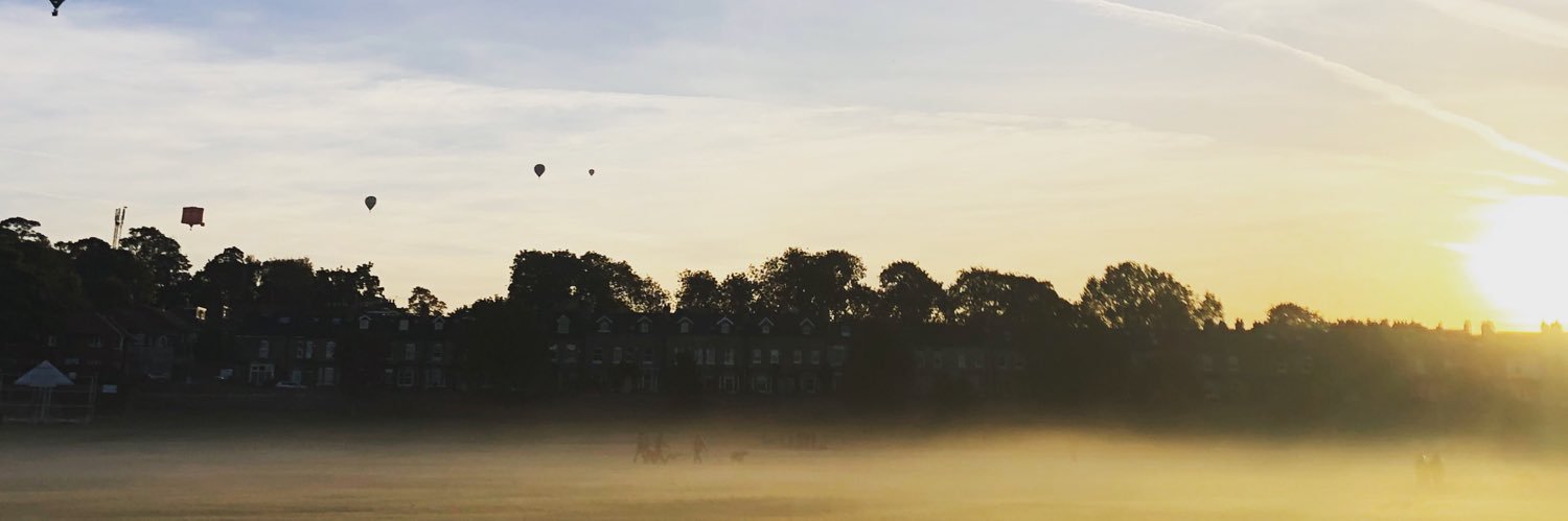 H A N N A H  M O R L E Y banner