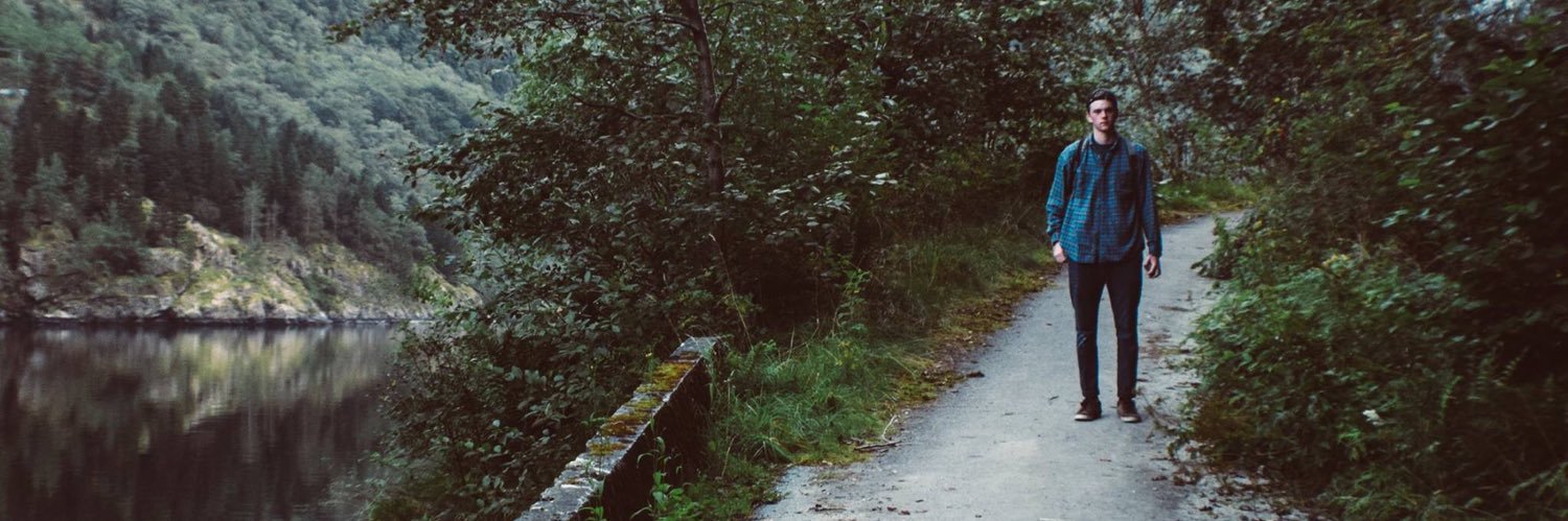 kriswhear's profile banner image