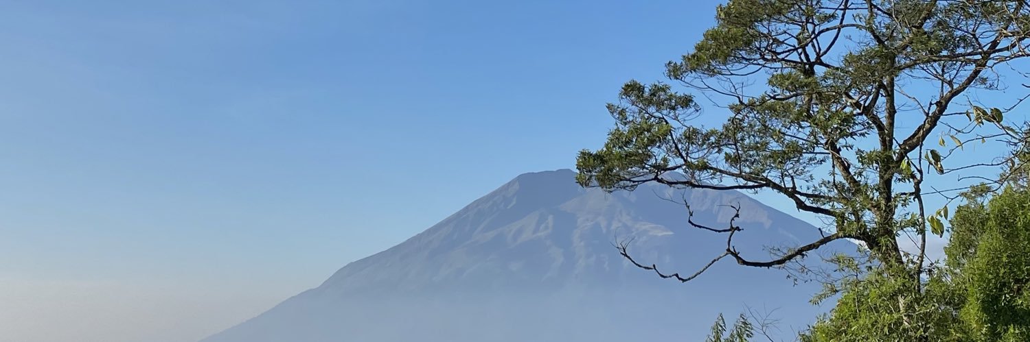 hahanarin's profile banner image