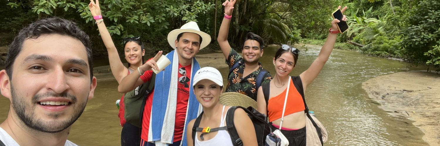 vene_castro's profile banner image