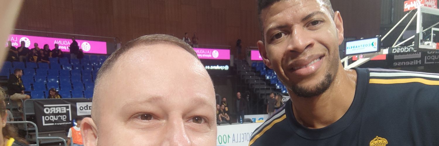 Isaac Toste Chic banner