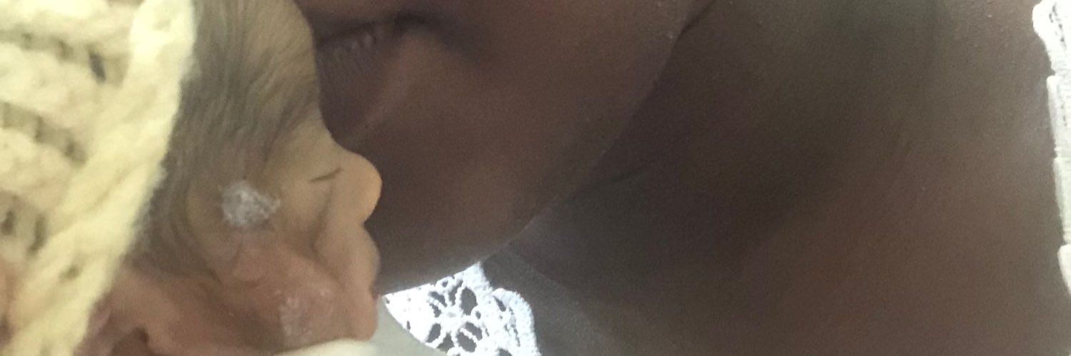 rii_sha_'s profile banner image