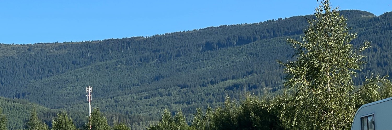 malecdamian's profile banner image