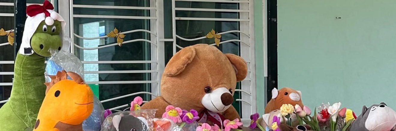 mimi's banner