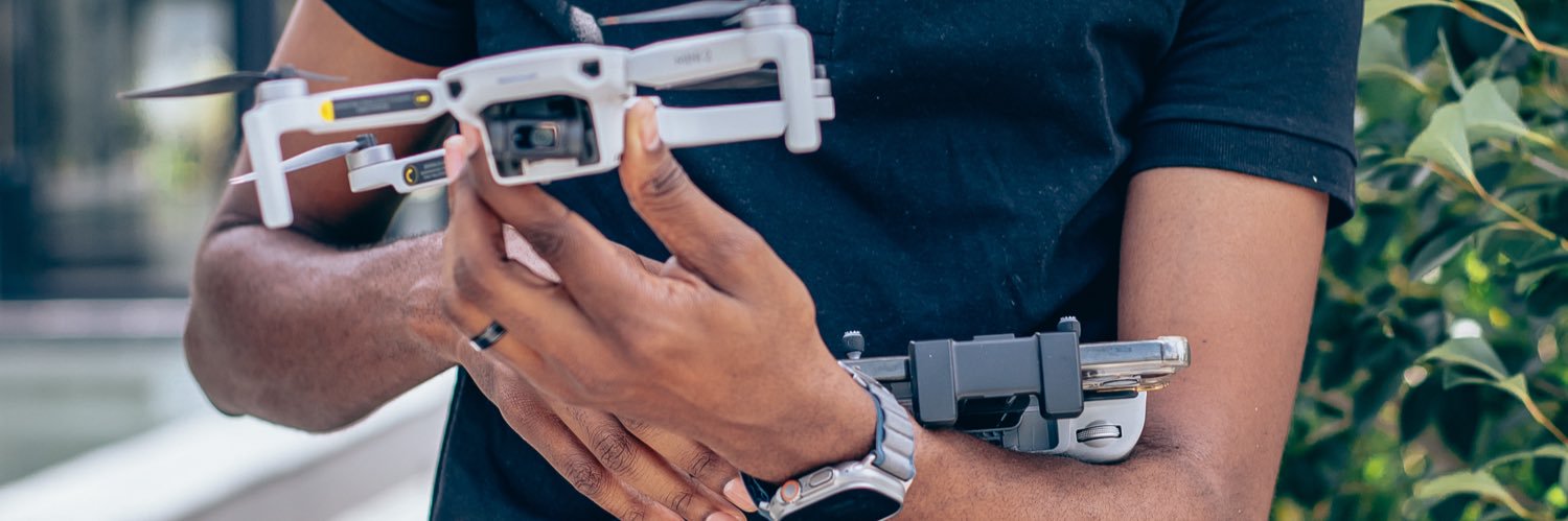 𝘛𝘶𝘮𝘦𝘭𝘰 𝘔𝘢𝘬𝘸𝘦𝘭𝘢 banner