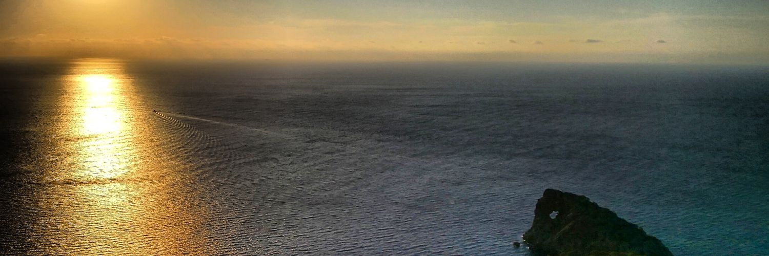 manudcano's profile banner image