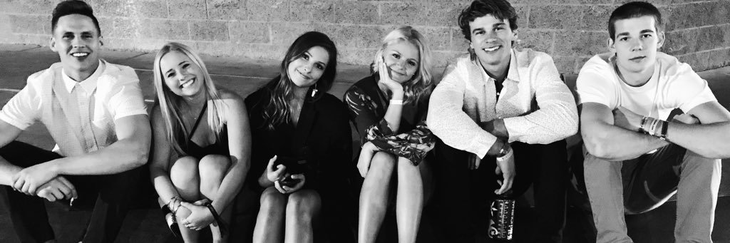 hannah_stock's profile banner image