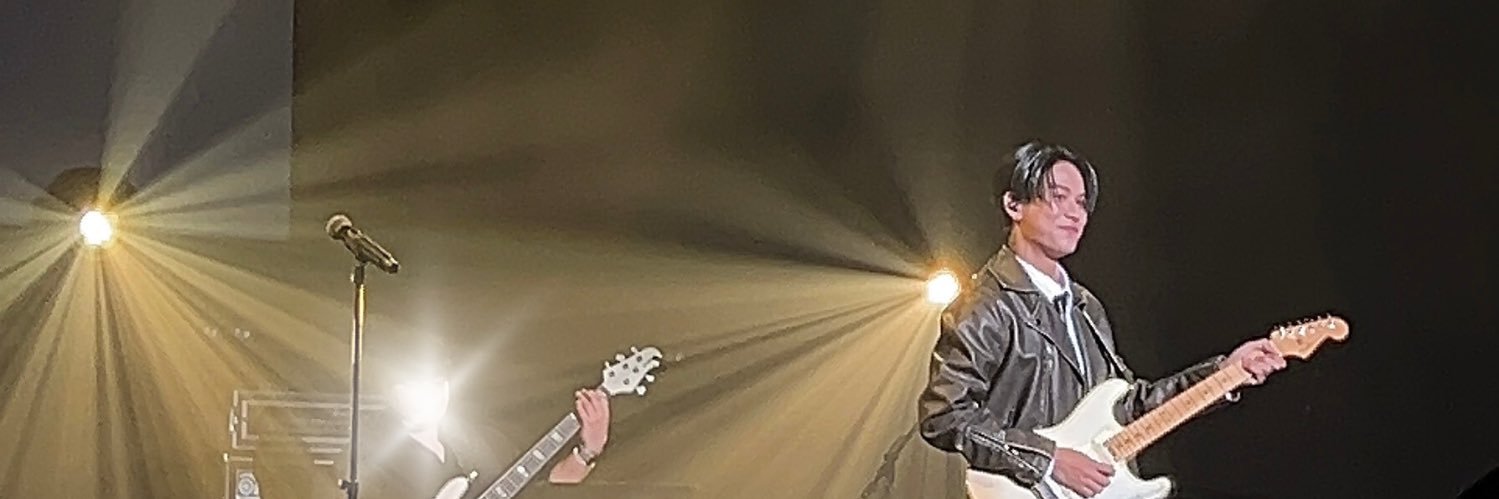 ʙ.ɢ.ʟ.x.ʏ's banner