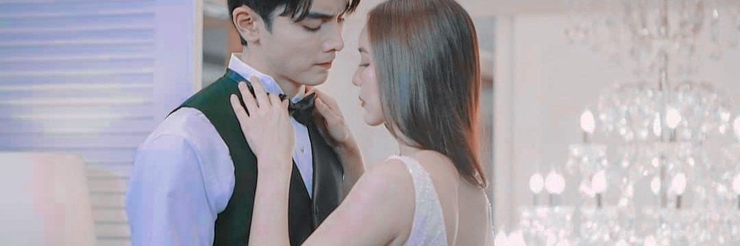 iza_ele's profile banner image