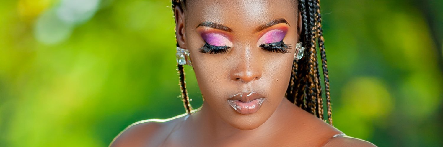 MweneWeBenz👑🚖🏁 banner