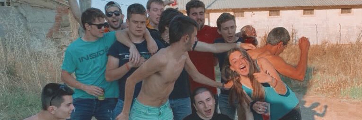 launaav_'s profile banner image