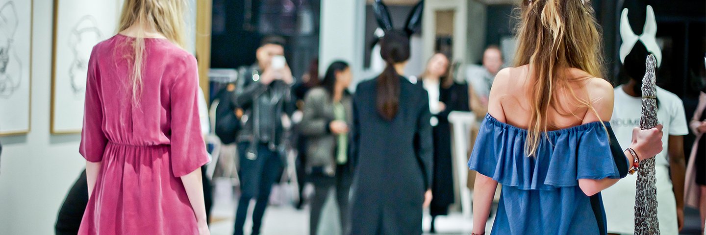 PAUSE Fashion Hub banner