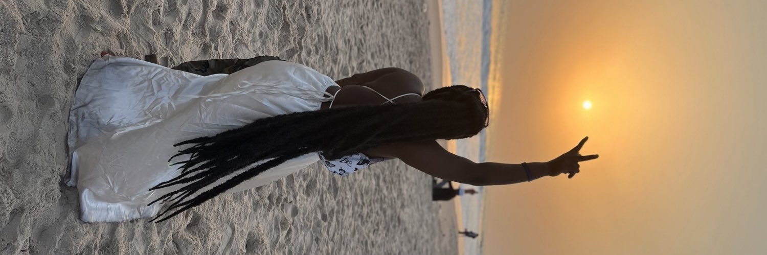 ~Łãžÿbřãt 🦋🖤's banner