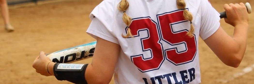 Macy Littler•’23•#35•YSU•🥎🐧 banner