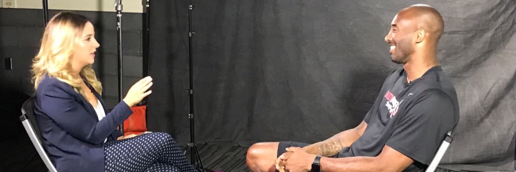 Lore Troncoso banner