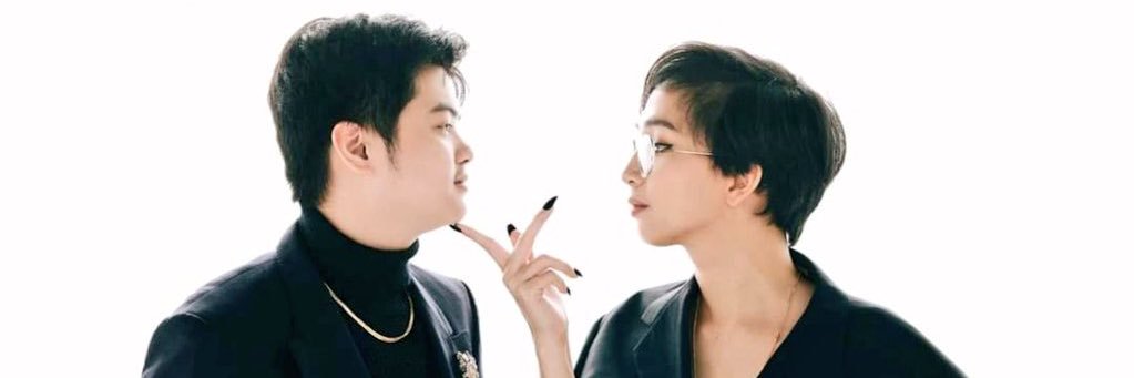 helloveewise's profile banner image