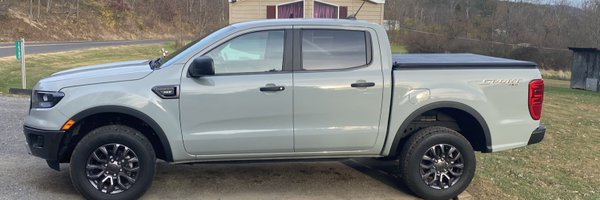 17Travis Profile Banner