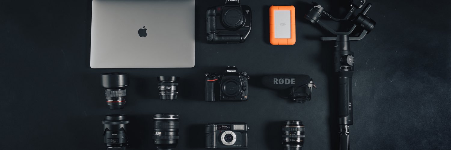 moto_graphys's profile banner image