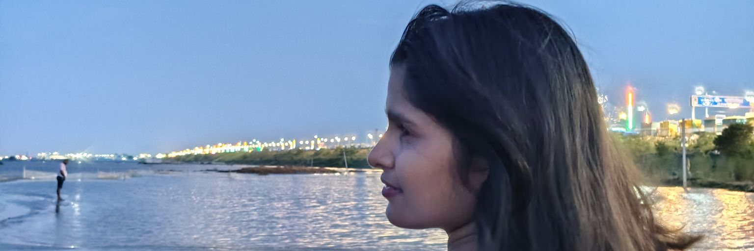 himanisays's profile banner image