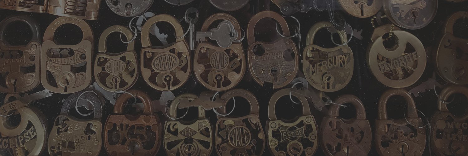 derekplus's profile banner image