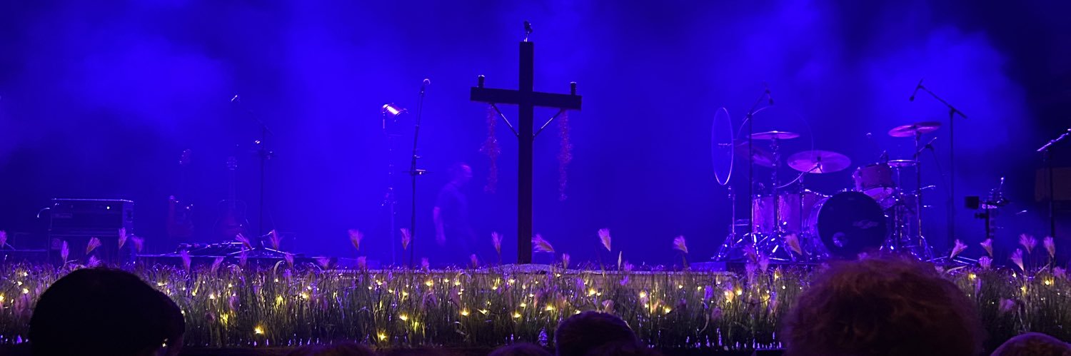 lovebugarts's profile banner image